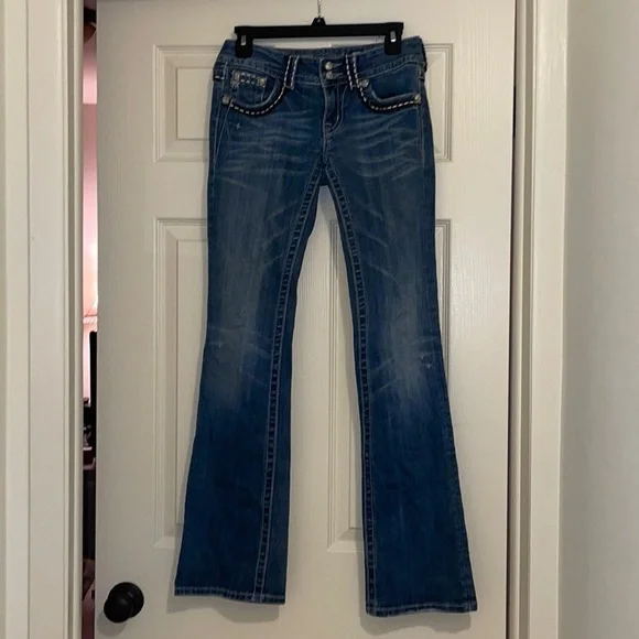 Buckle “Miss Me” Angel Wing Jeans - Picture 2 of 6